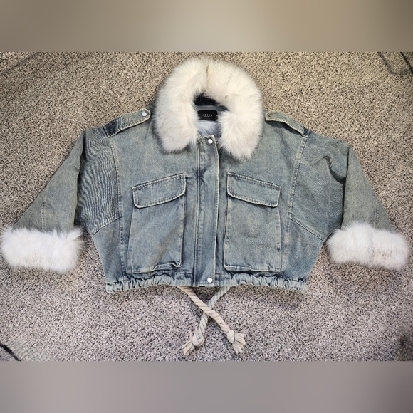 AKIRA Coat Blue Denim Jacket with White Faux Fur Removable Lining Oversized NWOT - Picture 2 of 15